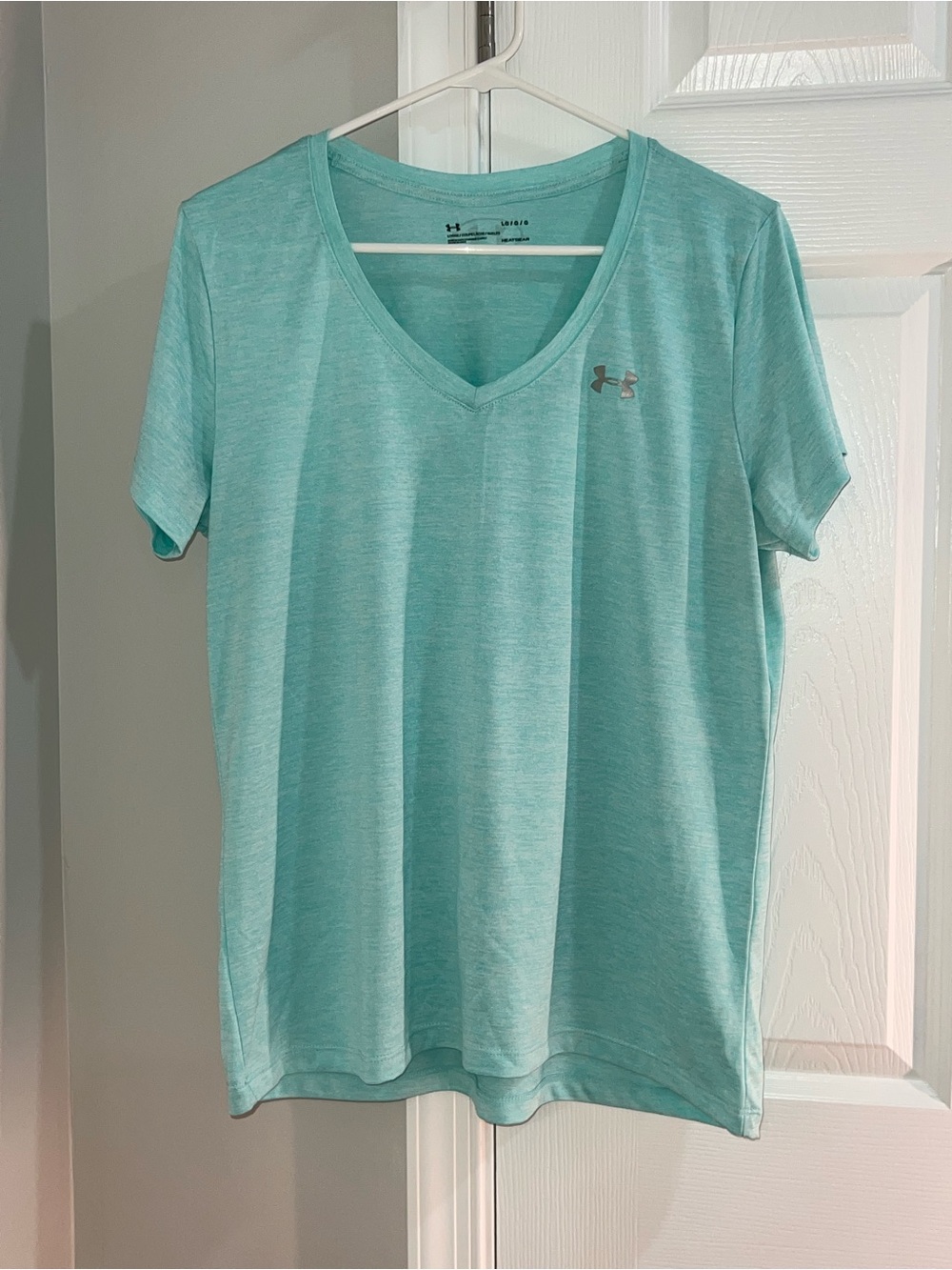 LG Women’s Aqua/Teal V-Neck Short Sleeve Tee